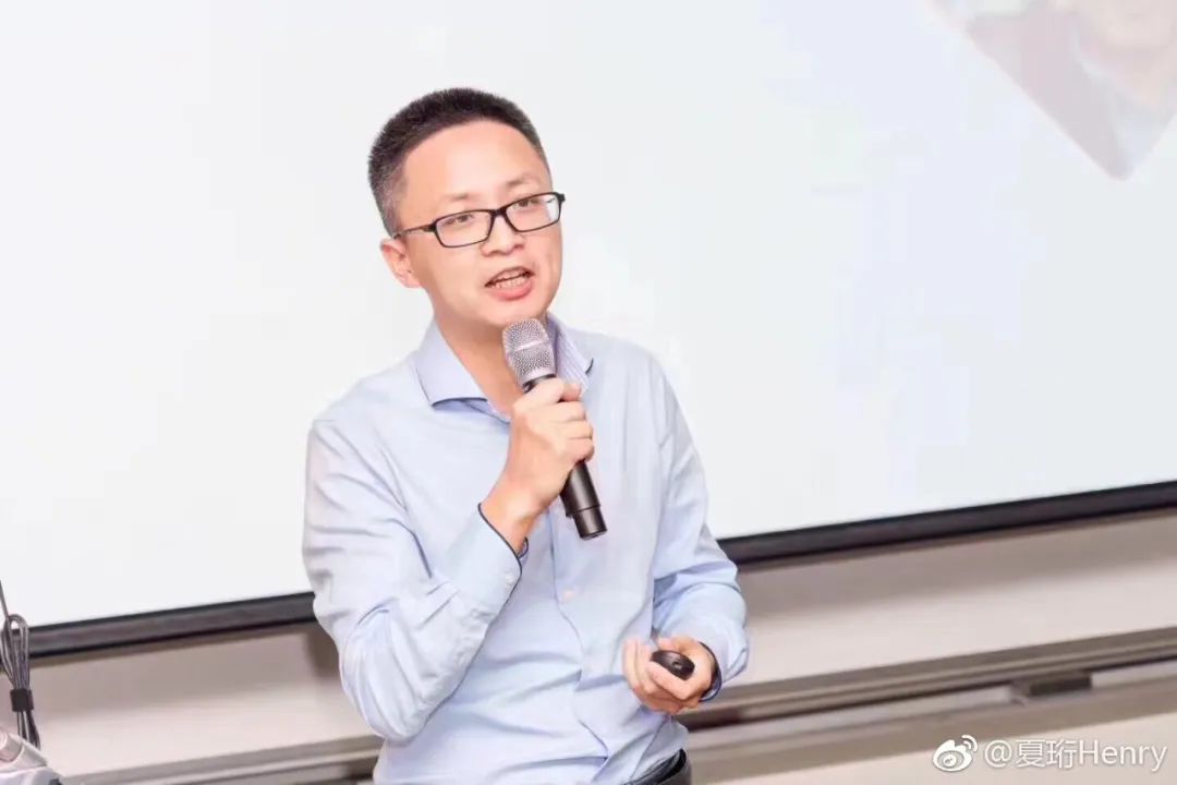 小鹏汽车夏珩卸任法人但未淡出，王凤英入职一个月已烧三把火
