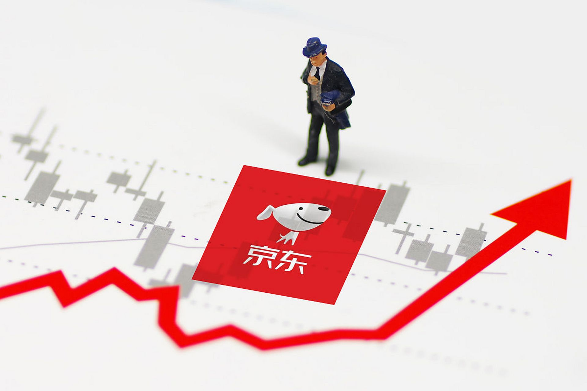 拼多多“百亿补贴”，便宜了谁？