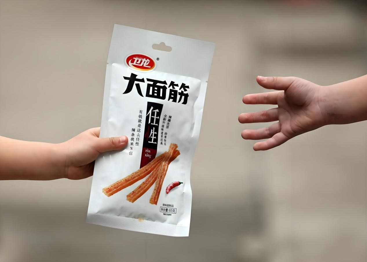 出道多年,卫龙只剩“辣条”?