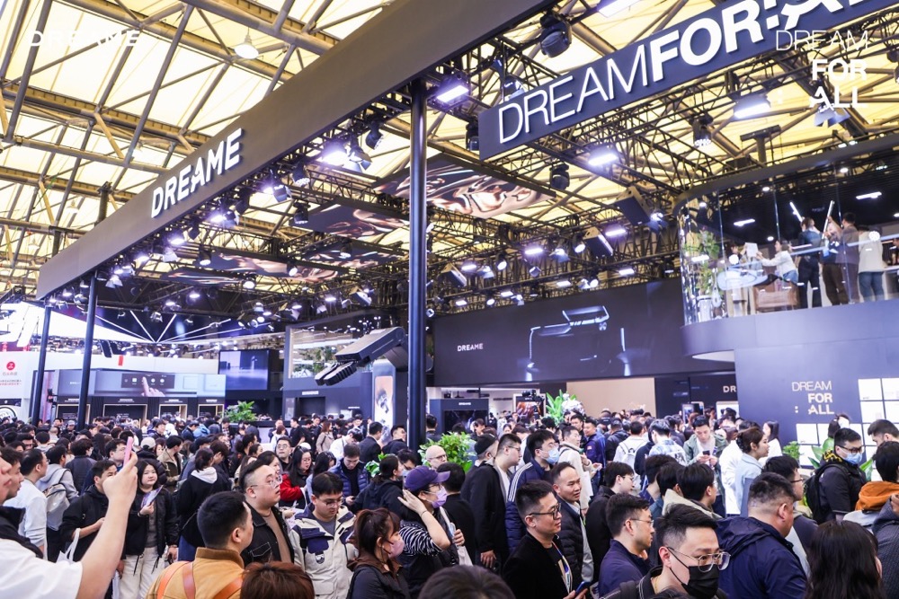 追觅科技携全生态智能产品闪耀AWE2025，以高端硬核科技开启全新征程