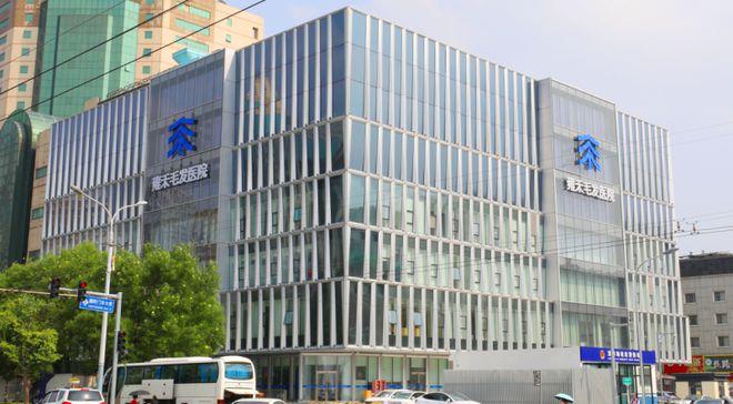 单店效率优化促毛利增长，雍禾医疗业绩稳步跑