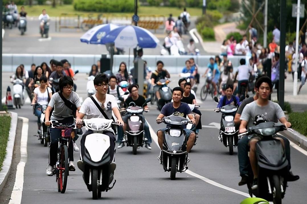 比亚迪想终结铅酸电池时代,过于心急了