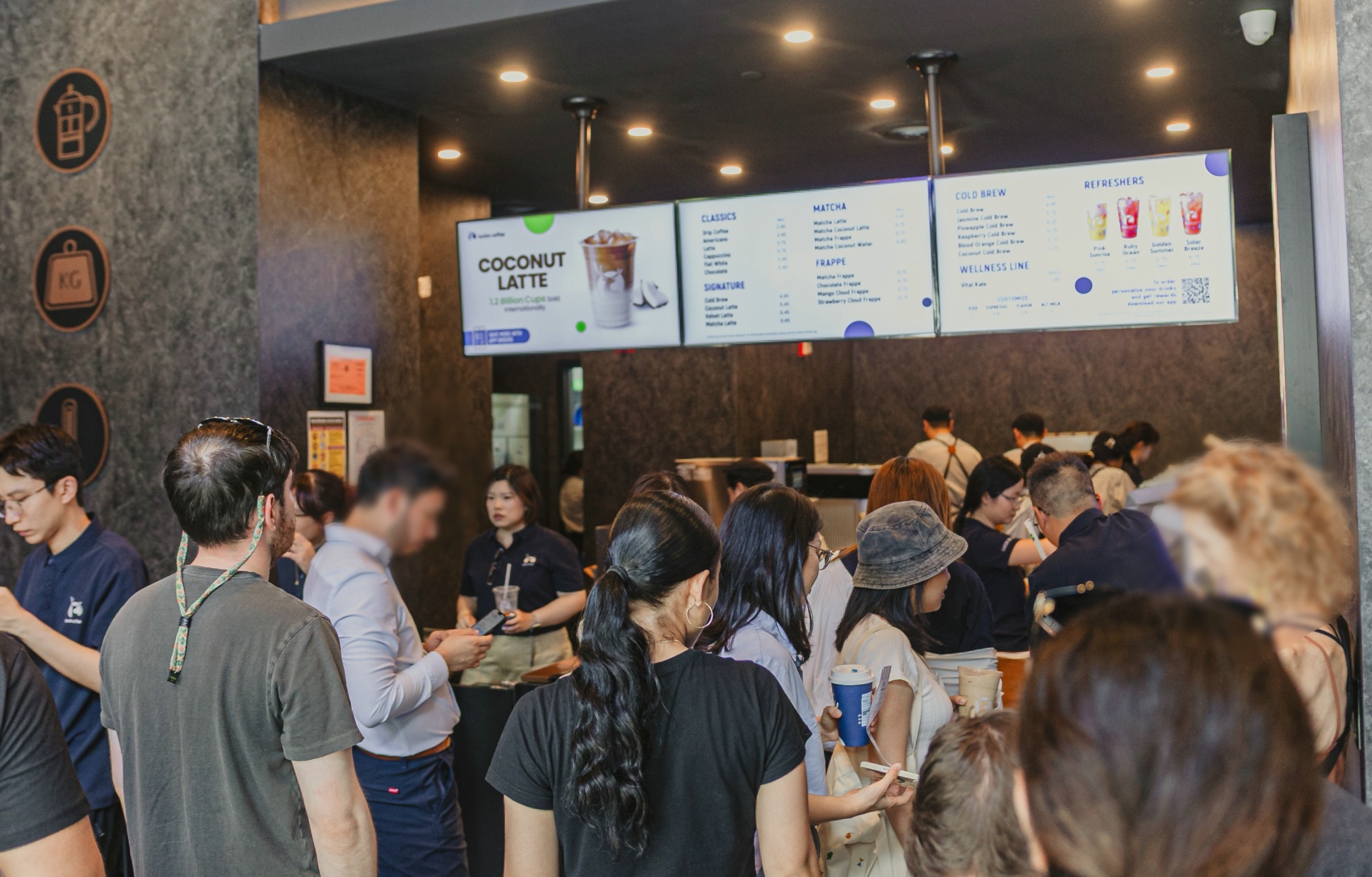 瑞幸咖啡美国首开两店，全球化战略持续升级