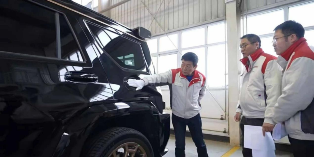 任正非之后,《人民日报》为什么选择魏建军?