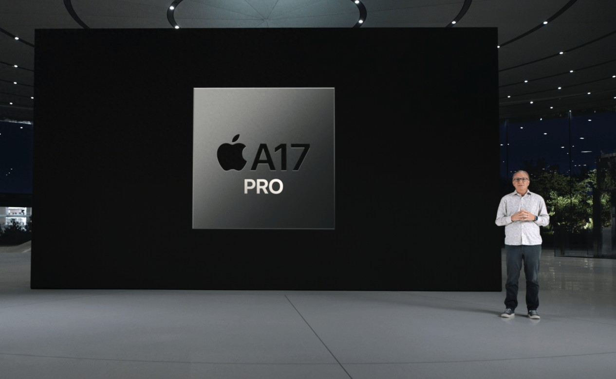 iPhone 17虽然大爆,但苹果的“流量饥渴症”加重了