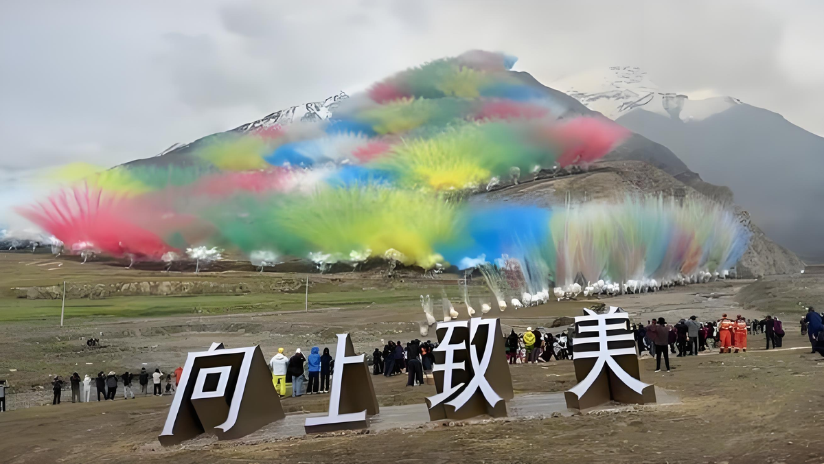 始祖鸟蔡国强喜马拉雅烟花秀之后，安踏丁世忠要不要出来道歉？