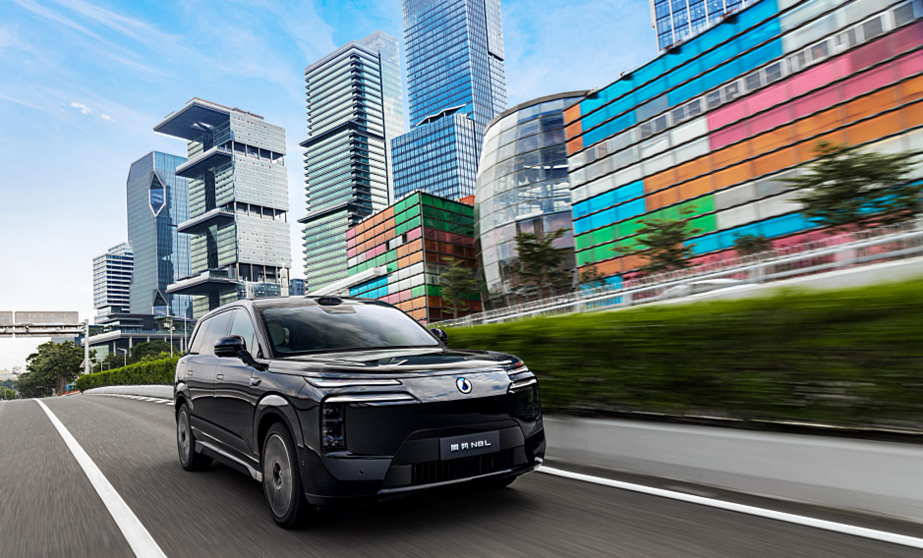 打造“超豪华移动大平层”,大六座安全豪华SUV腾势N8L正式上市