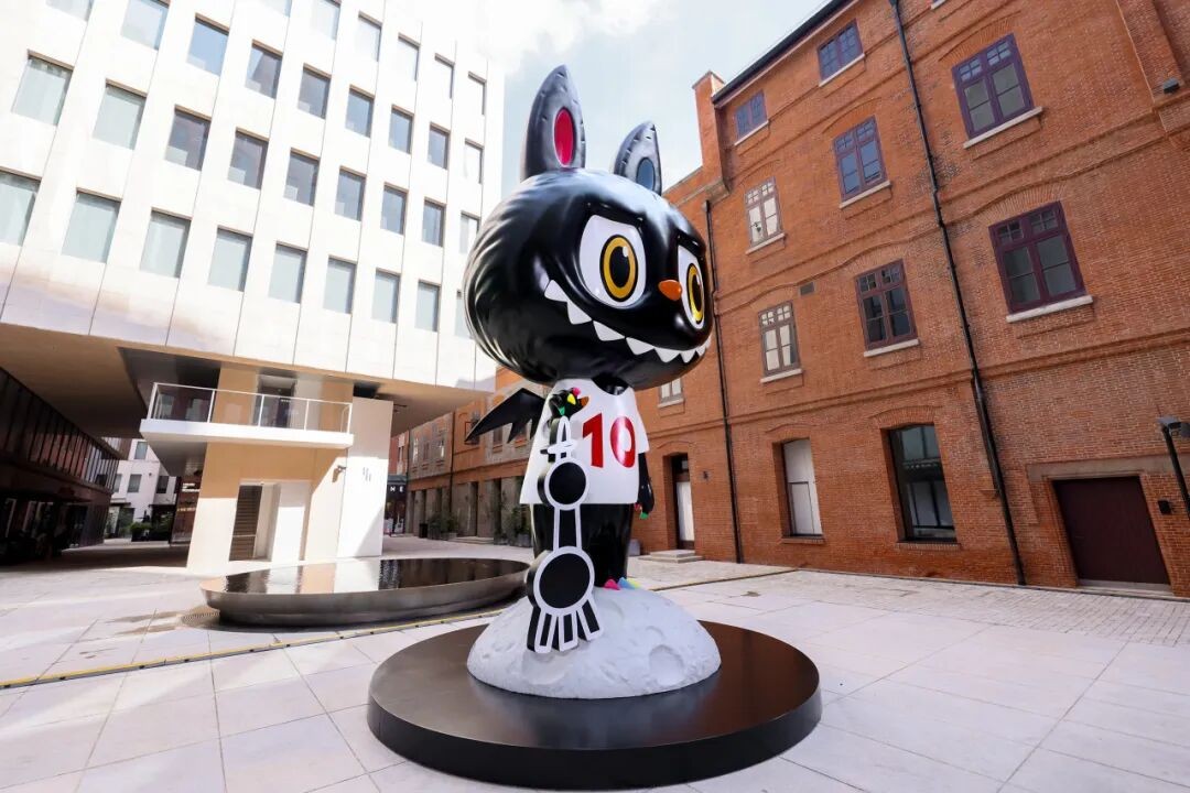 当潮玩遇见卡牌,泡泡玛特想做Z世代的"硬通货"