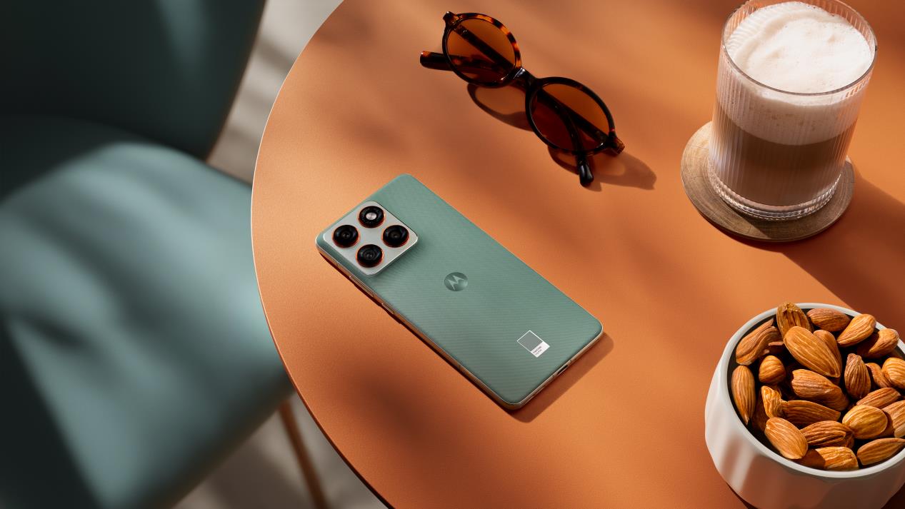 联想moto X70 Air发布:以极致轻薄重塑轻薄AI手机新体验