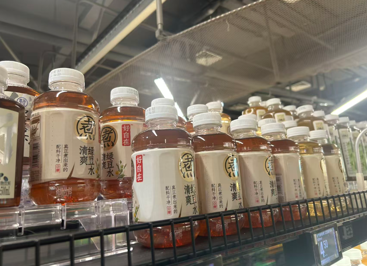 中式养生水2.0时代开启,接棒无糖茶,解码Z世代的饮水革命