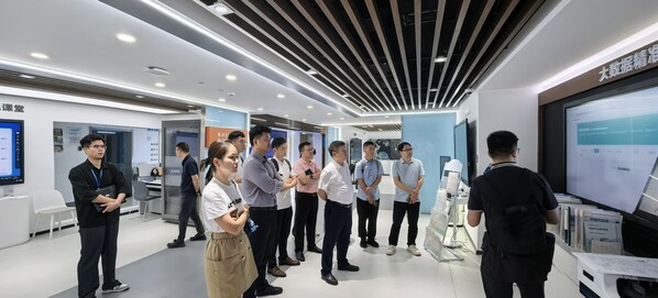 厦门市华师希平双语学校与科大讯飞签署重要战略合作协议 | AI 智慧基地校建设正式启航