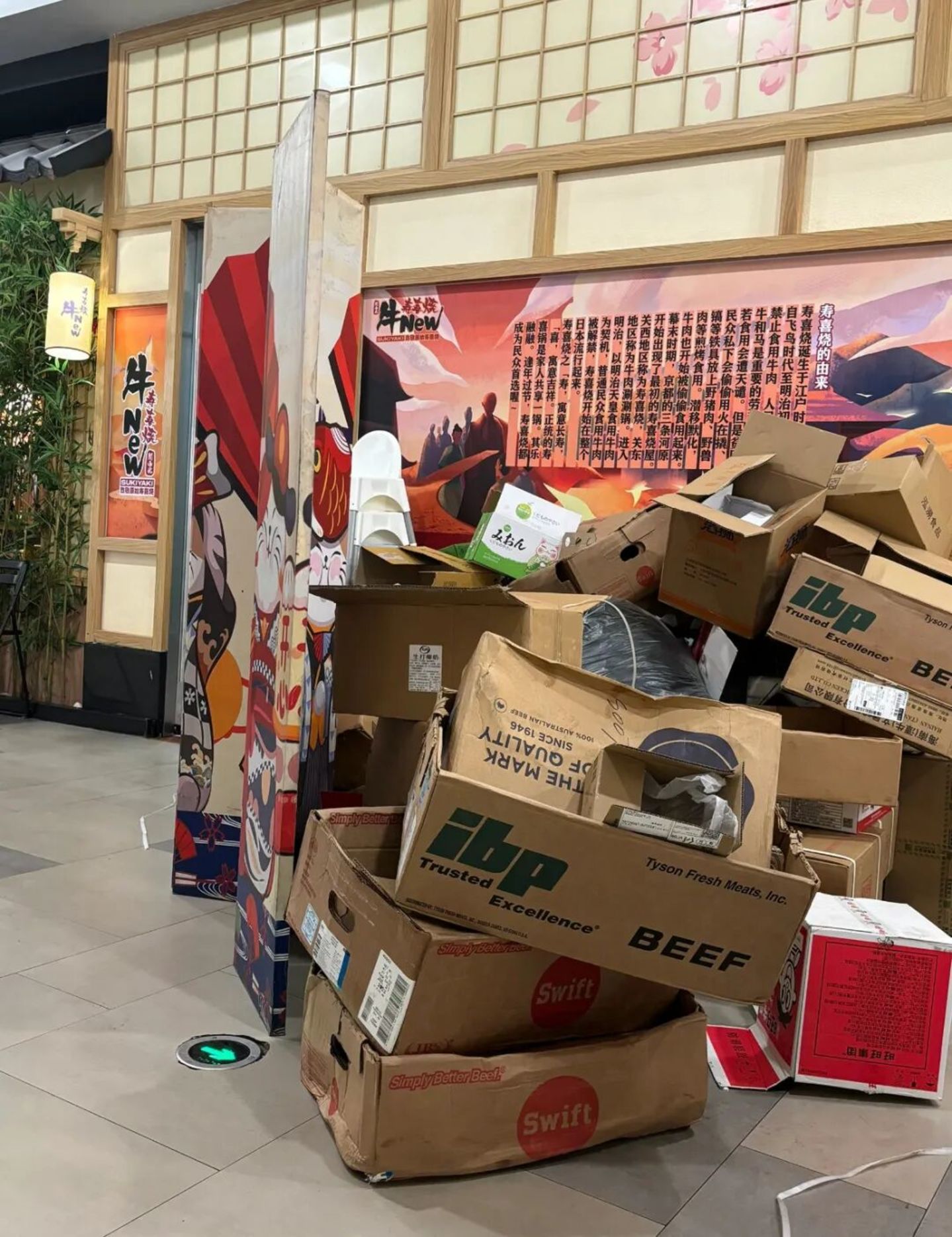  黄牛号300元、排队8小时，牛New困在南北供应链里