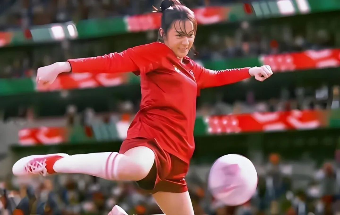 《功夫女足》:口碑分化不是问题,是答案 《功夫女足》:口碑分化不是问题,是答案