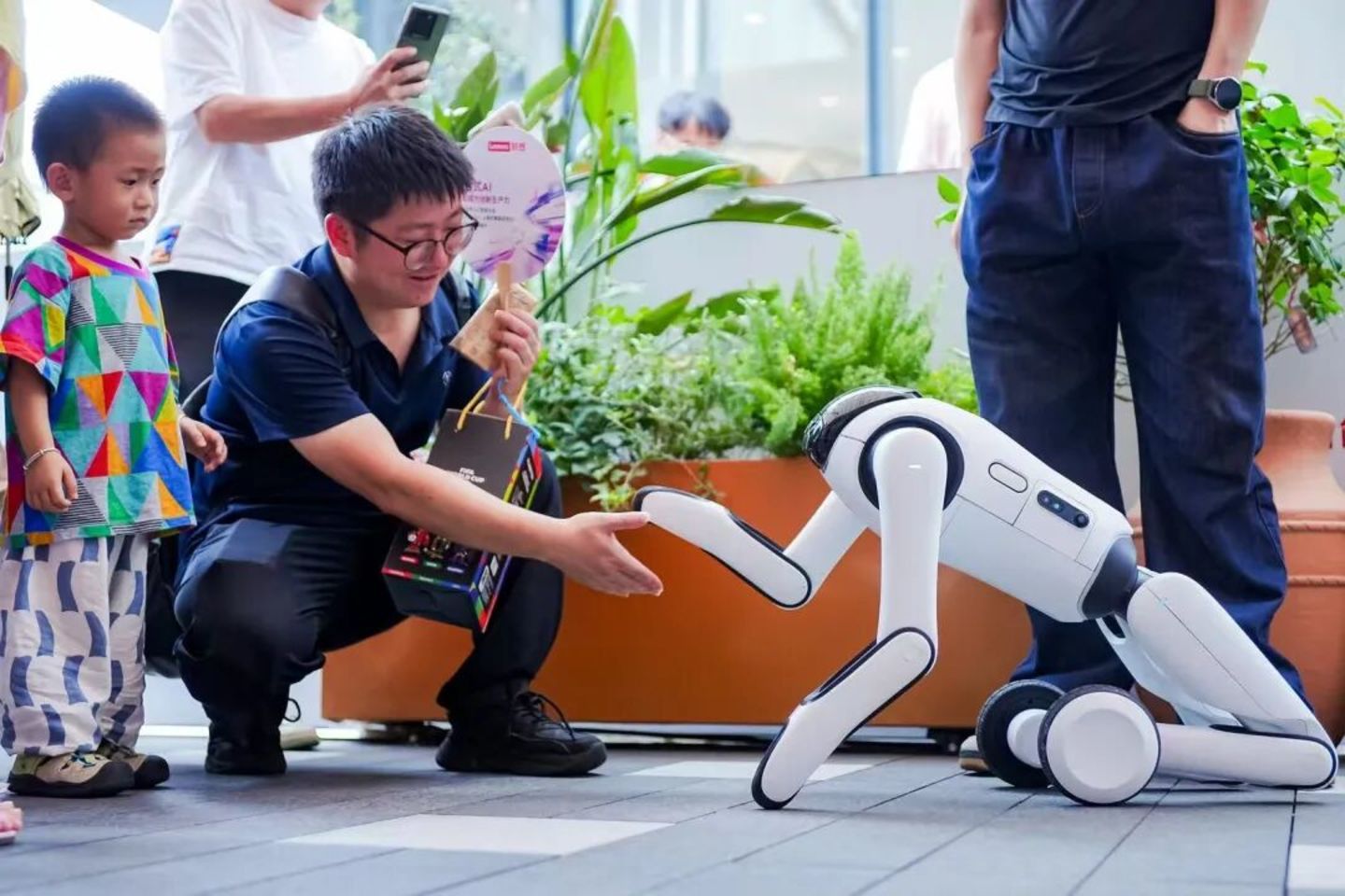  具身智能将真正迎来“iPhone 时刻”：为什么是上纬新材？