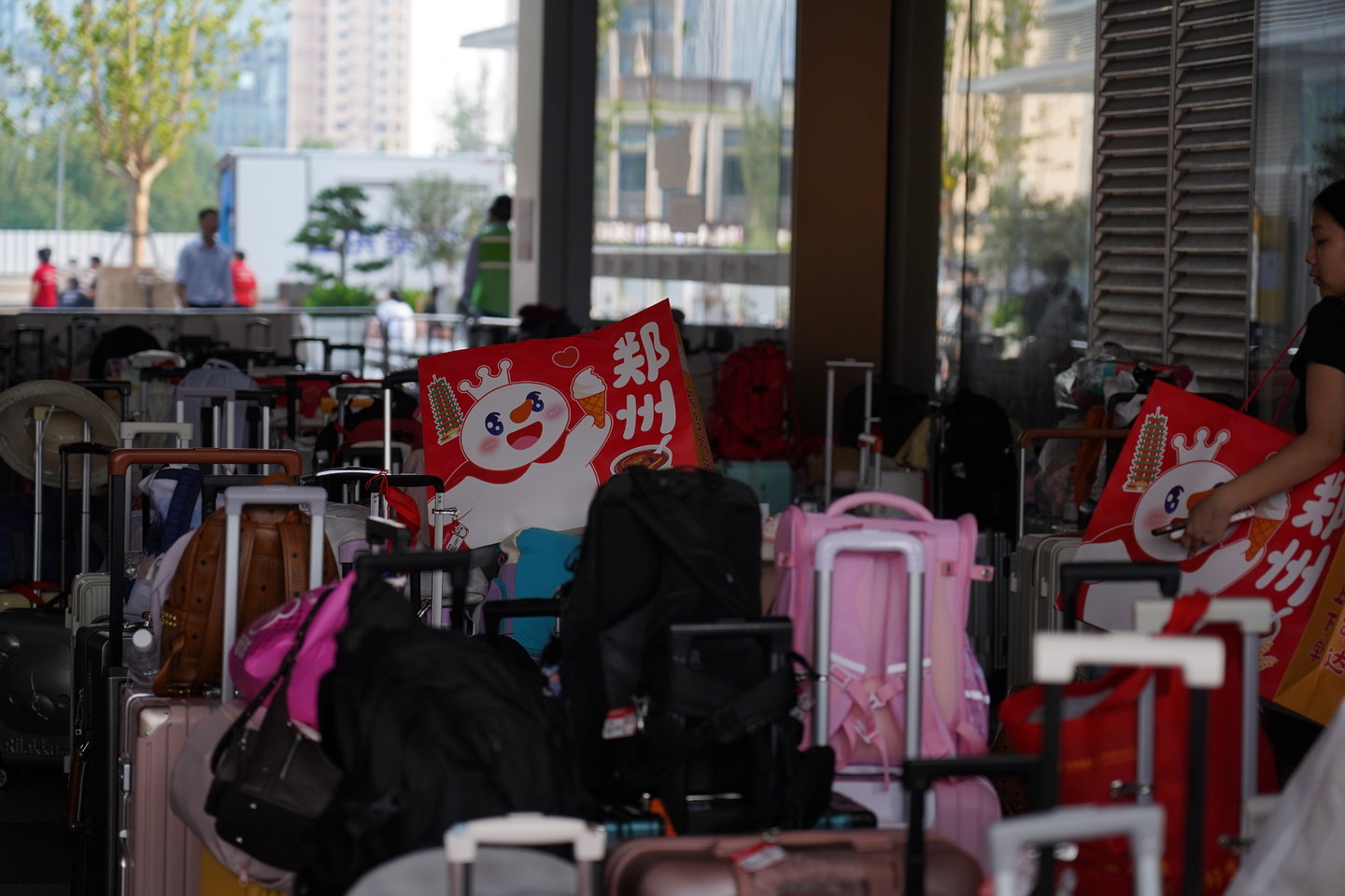 “50元巨款”,撑起一座消费地标 “50元巨款”,撑起一座消费地标