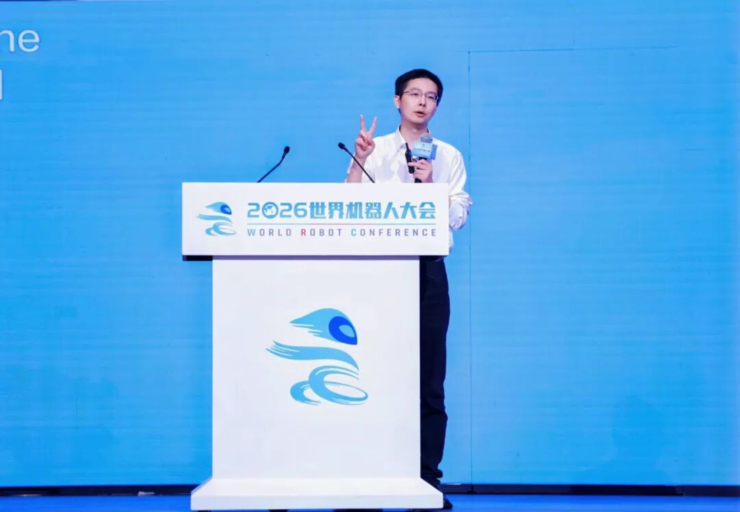 具身大佬,为这几个问题“吵翻”了 具身大佬,为这几个问题“吵翻”了