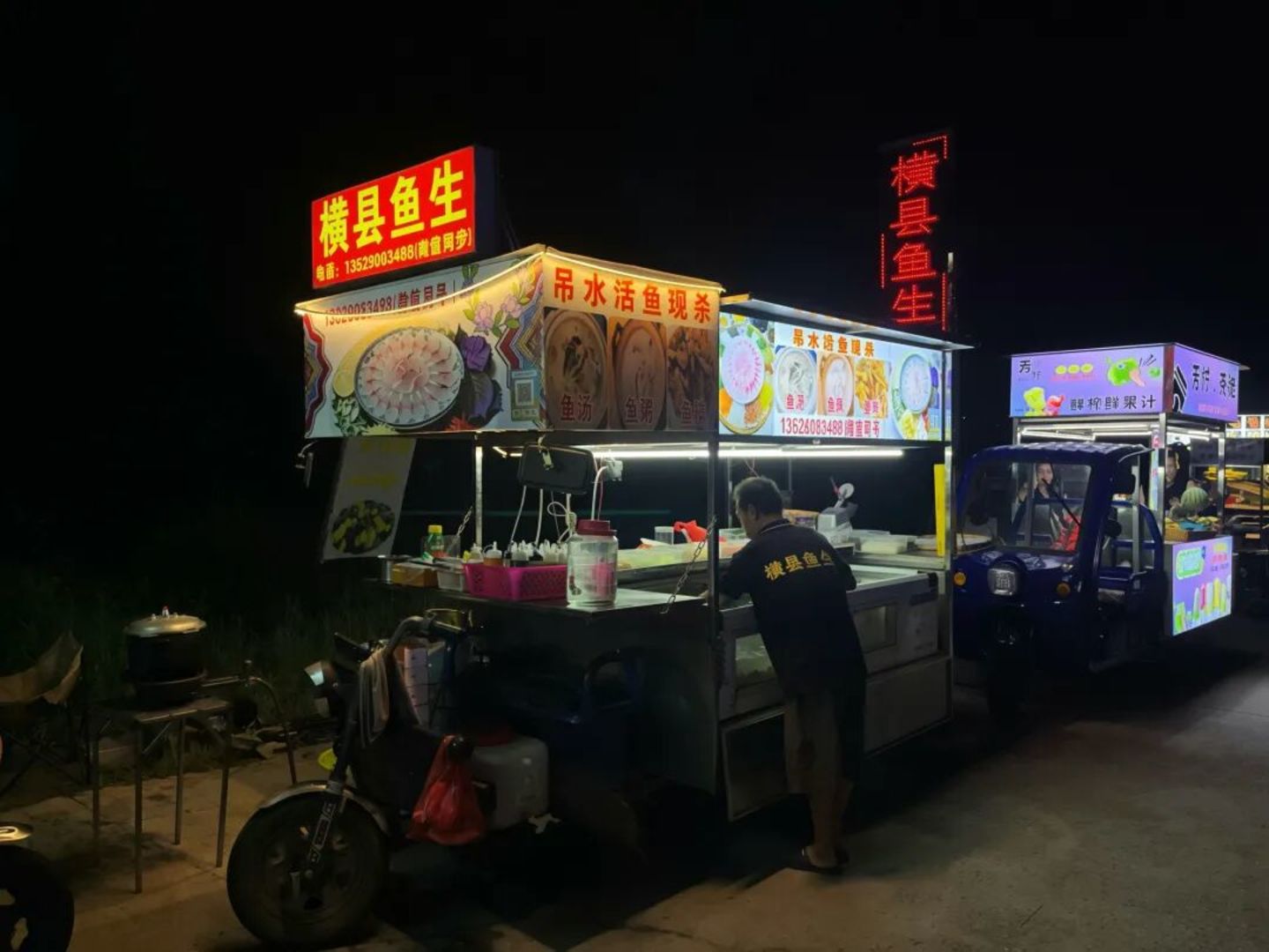  夜市摊位月租27万元，摆摊比开店还烧钱？