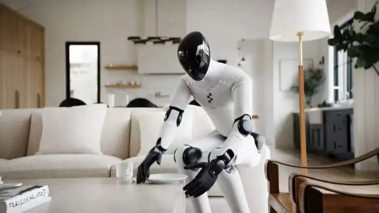  谁在赚机器人的「学费」？