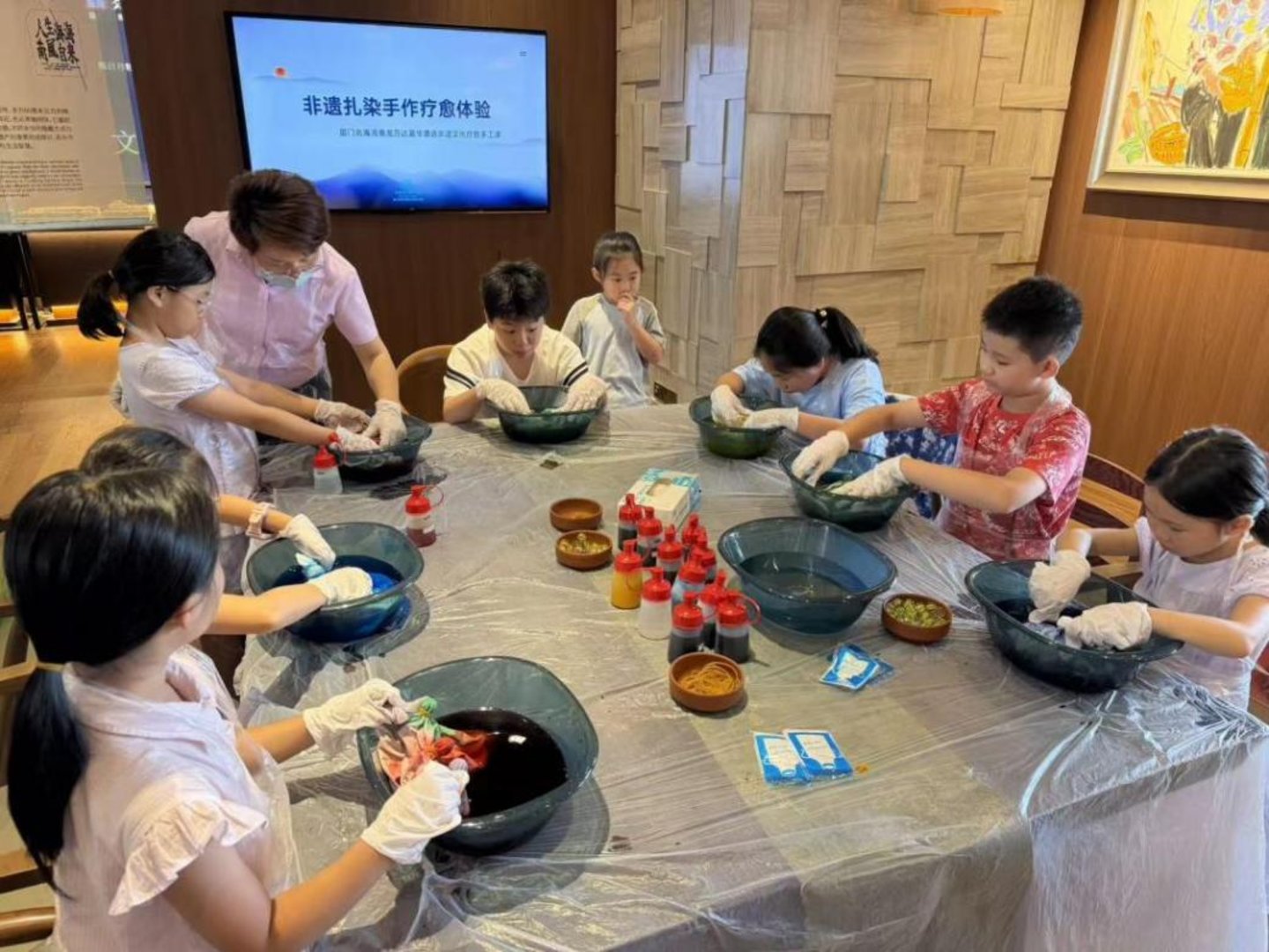  把假期留给酒店，把旅行还给自己