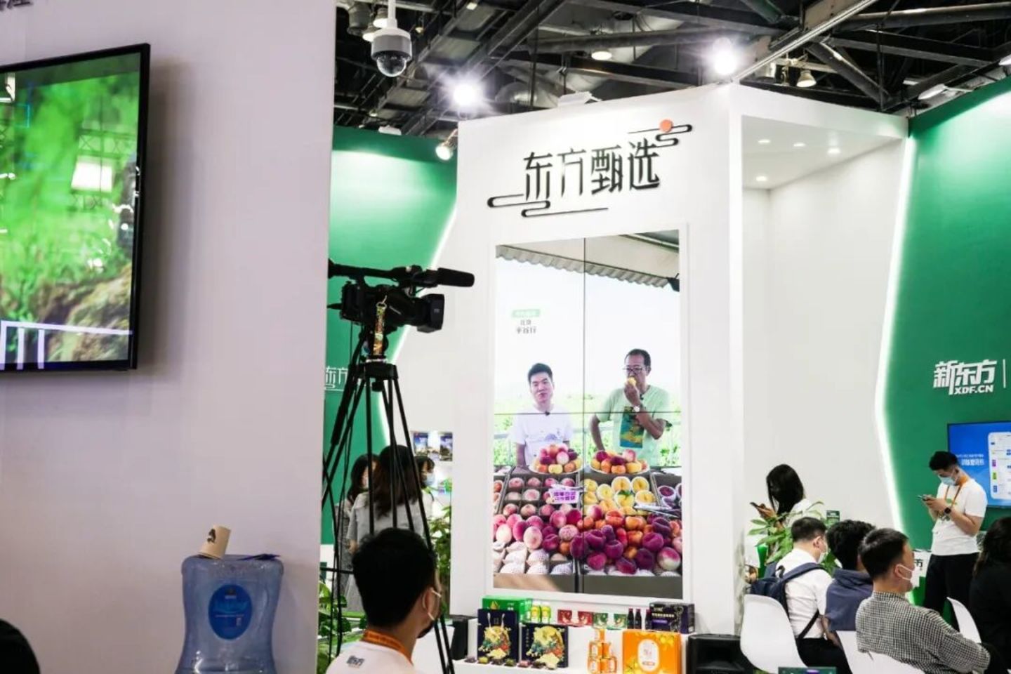 俞敏洪找到了“最强打工人” 俞敏洪找到了“最强打工人”
