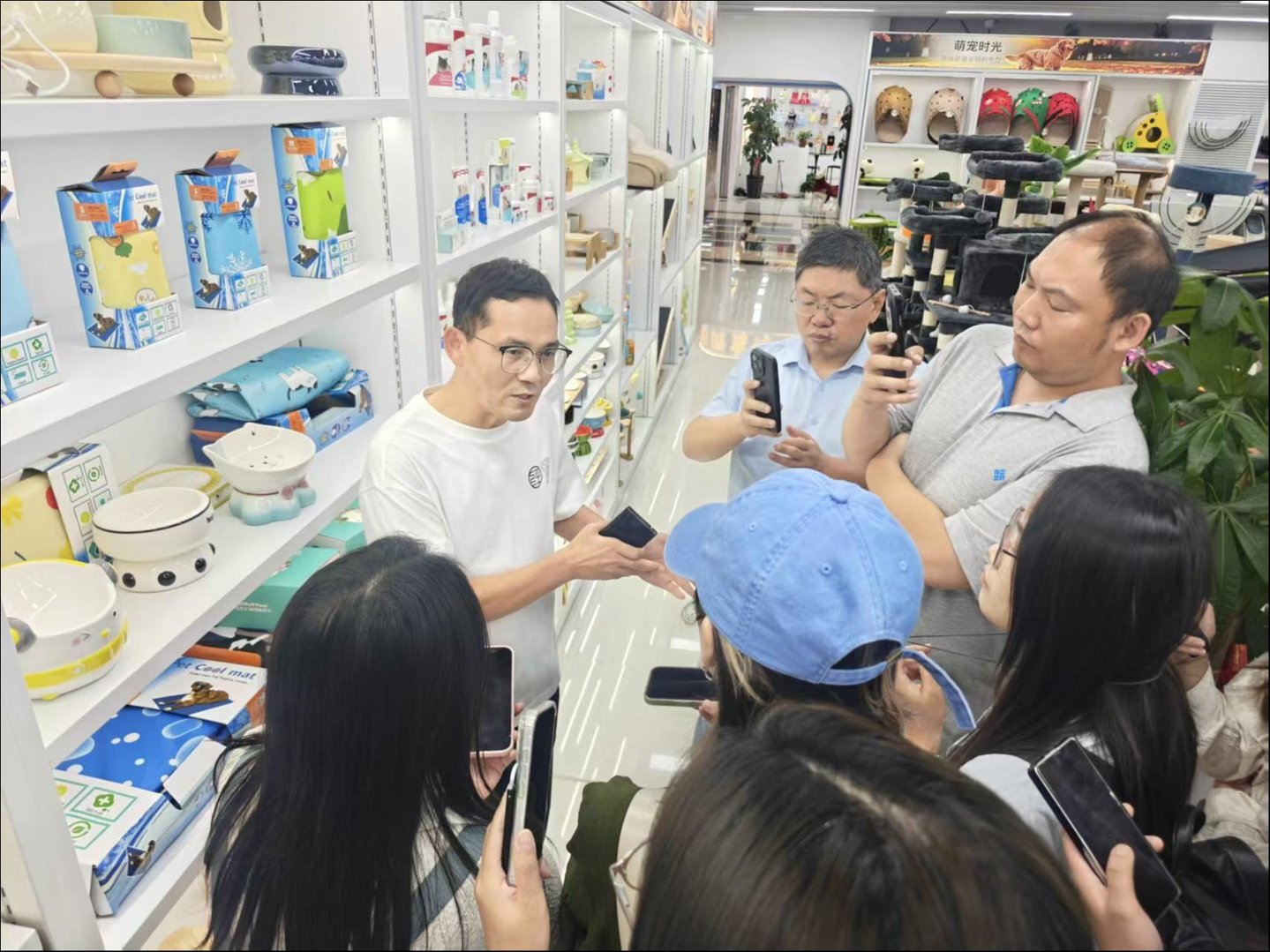 从“世界小商品之都”到“数字经济第一区”,质量正在成为浙江的底色 从“世界小商品之都”到“数字经济第一区”,质量正在成为浙江的底色