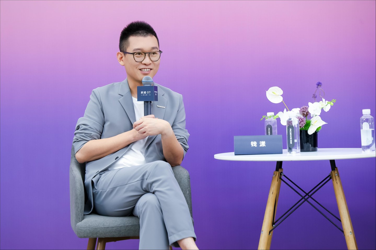 豆包上车之后,AI原生汽车真的来了吗? 豆包上车之后,AI原生汽车真的来了吗?