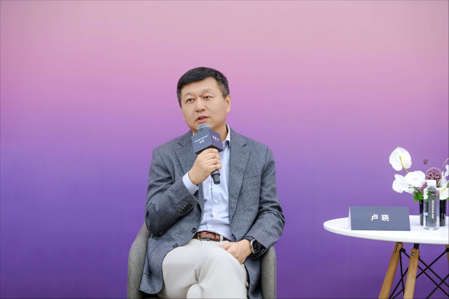豆包上车之后,AI原生汽车真的来了吗? 豆包上车之后,AI原生汽车真的来了吗?