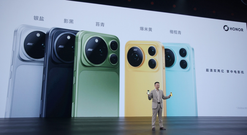 旗舰手机的中场战事：AI为核，影像为王