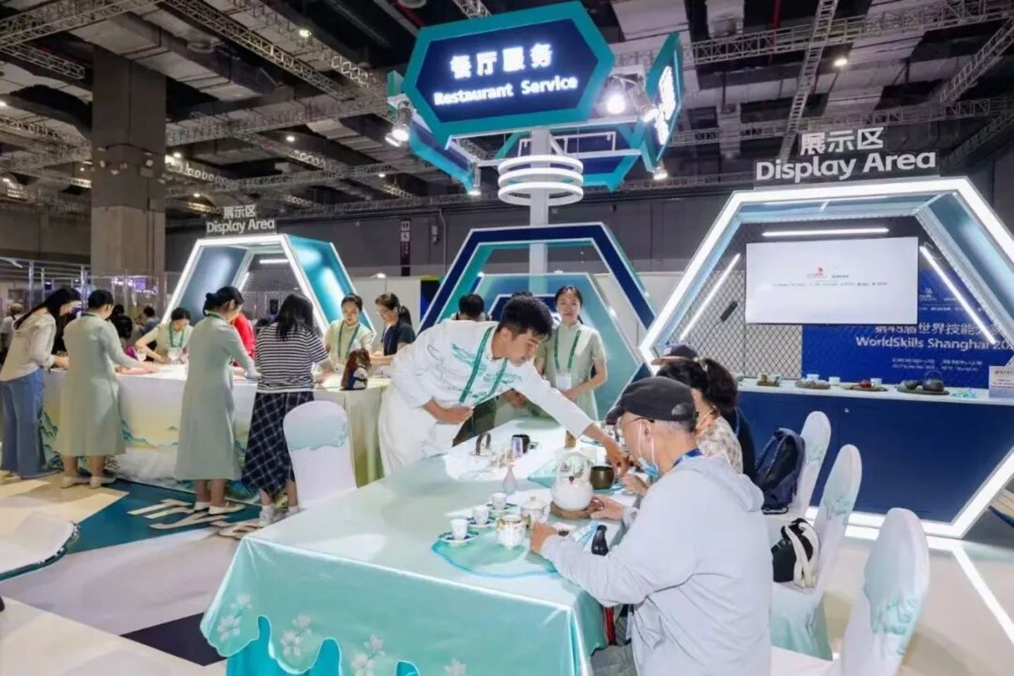  AI时代，我们需要什么样的技能人才？
