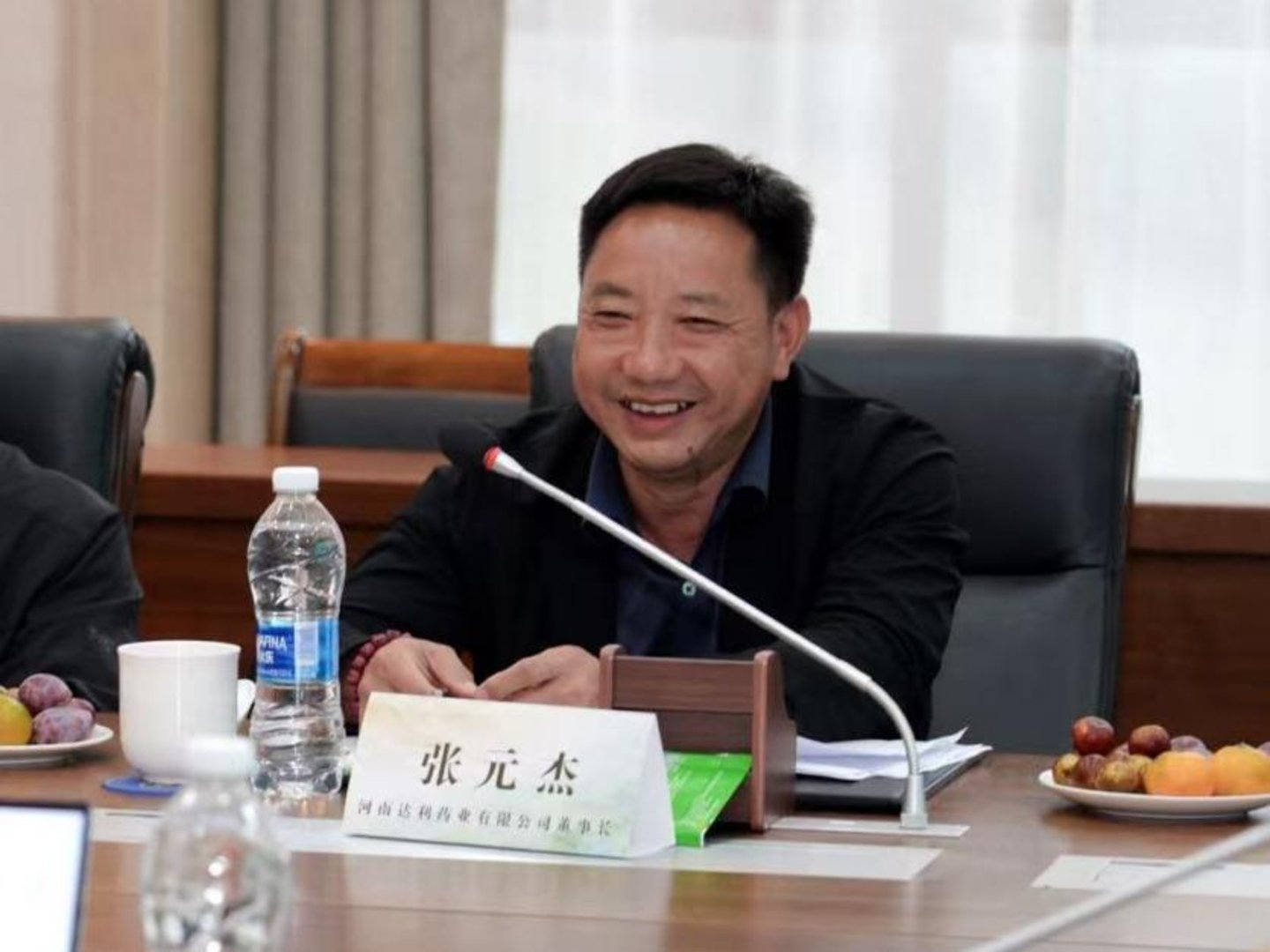 从300亩到3000亩:沙漠里长出的技术产业链 ——一株寄生植物的二十年技术驯化 从300亩到3000亩:沙漠里长出的技术产业链 ——一株寄生植物的二十年技术驯化